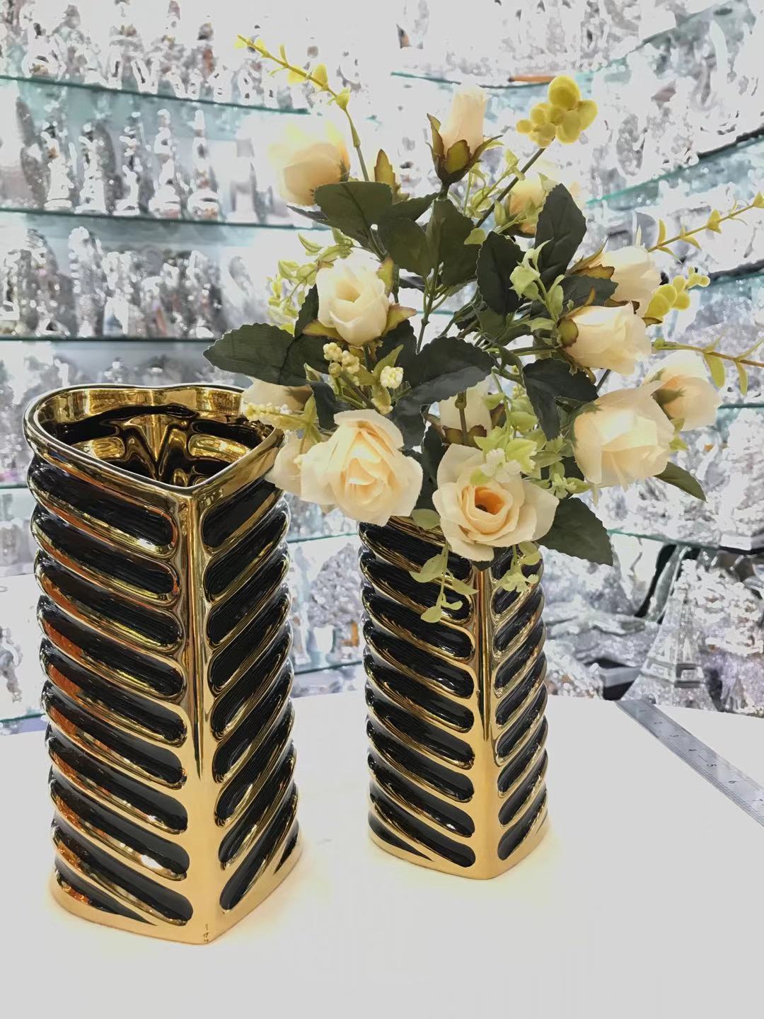 New style of colored glaze for ceramic vases