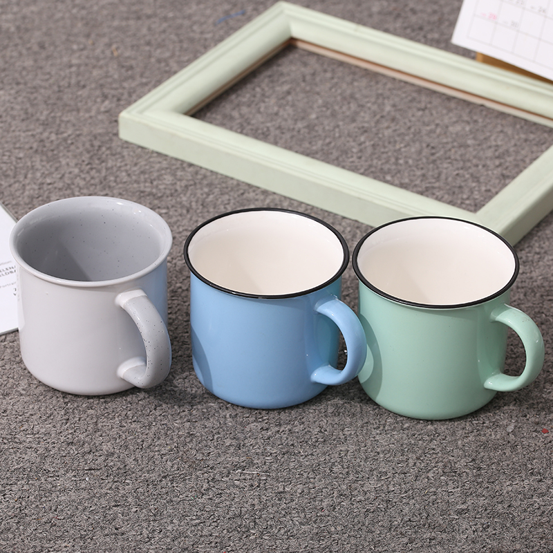 Macaron-colored water cup imitating enamel mug