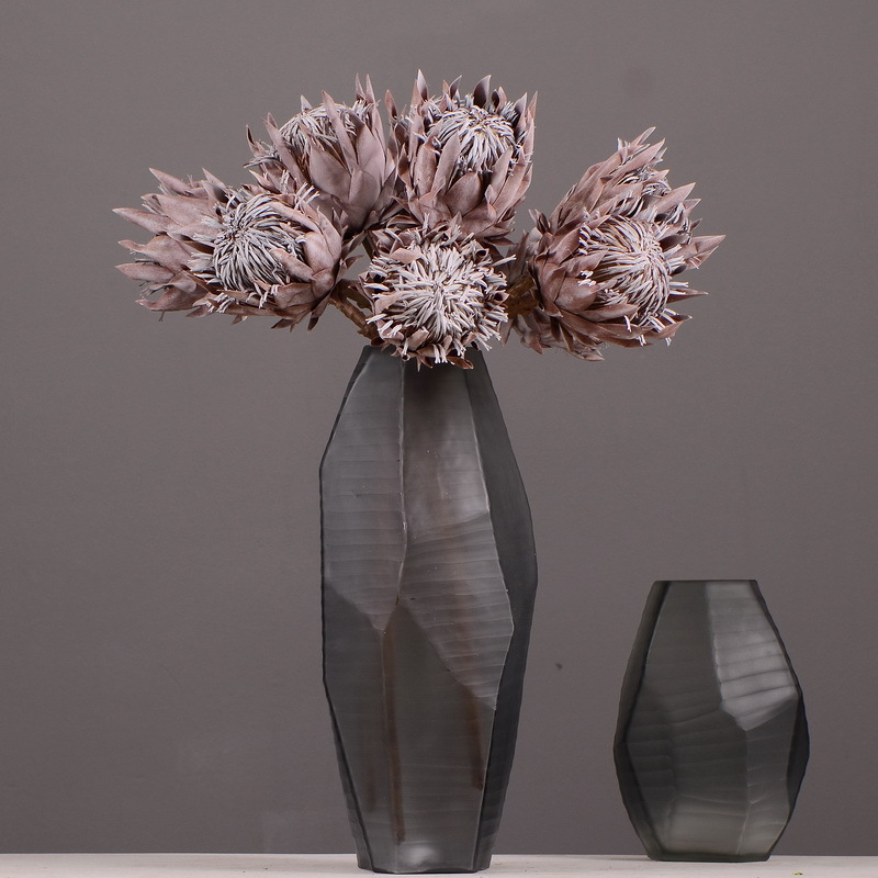 Lanjin Factory wholesals artificial flowers, dried artificial flowers, dried imperial flowers, garden vintage, living room dining table, model room decorative flowers, artificial flower ornaments Application Scenario