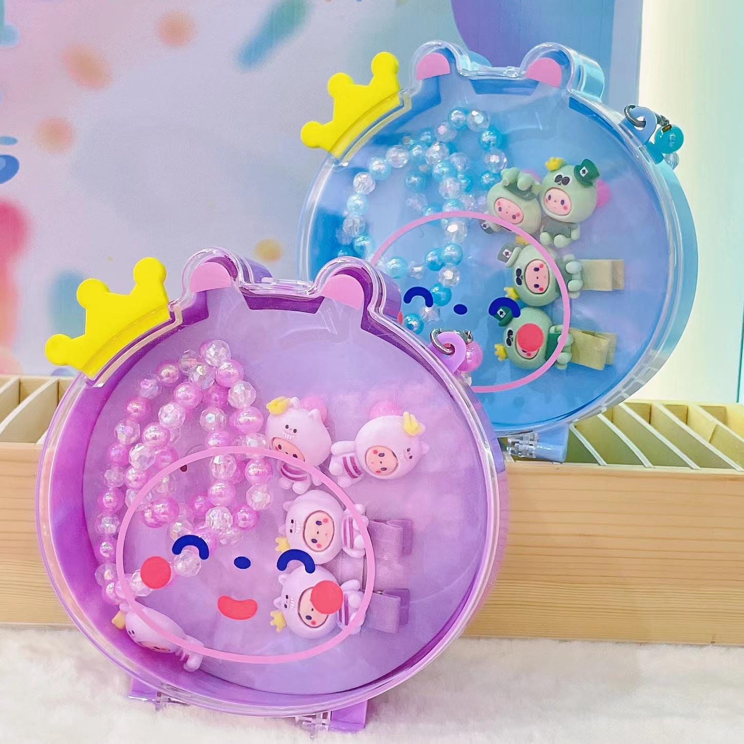 The Crown Monkey Gift Box is an IP-authorized classic cartoon-shaped necklace with multiple combinations. It is a must-have gift for princesses and a carefully selected choice Specification image