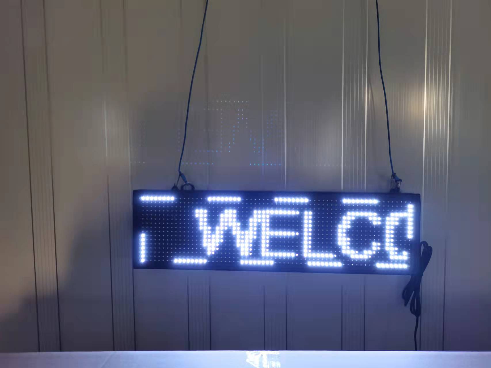 室内绿色LED显示屏详情1