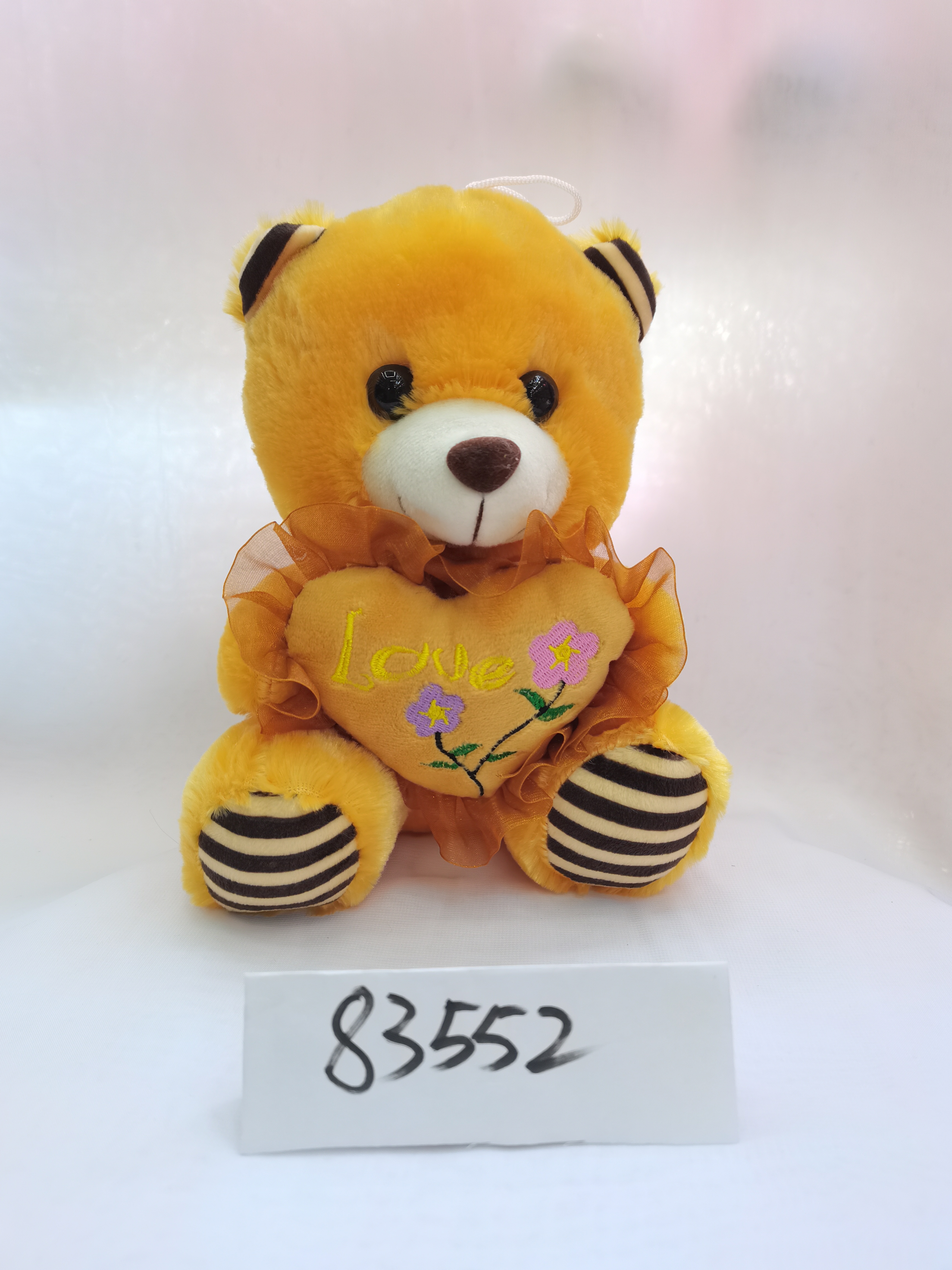 Yiwu Small Commodities City 21 cm, heart-hugging bear mixed color, plush toy Item Picture