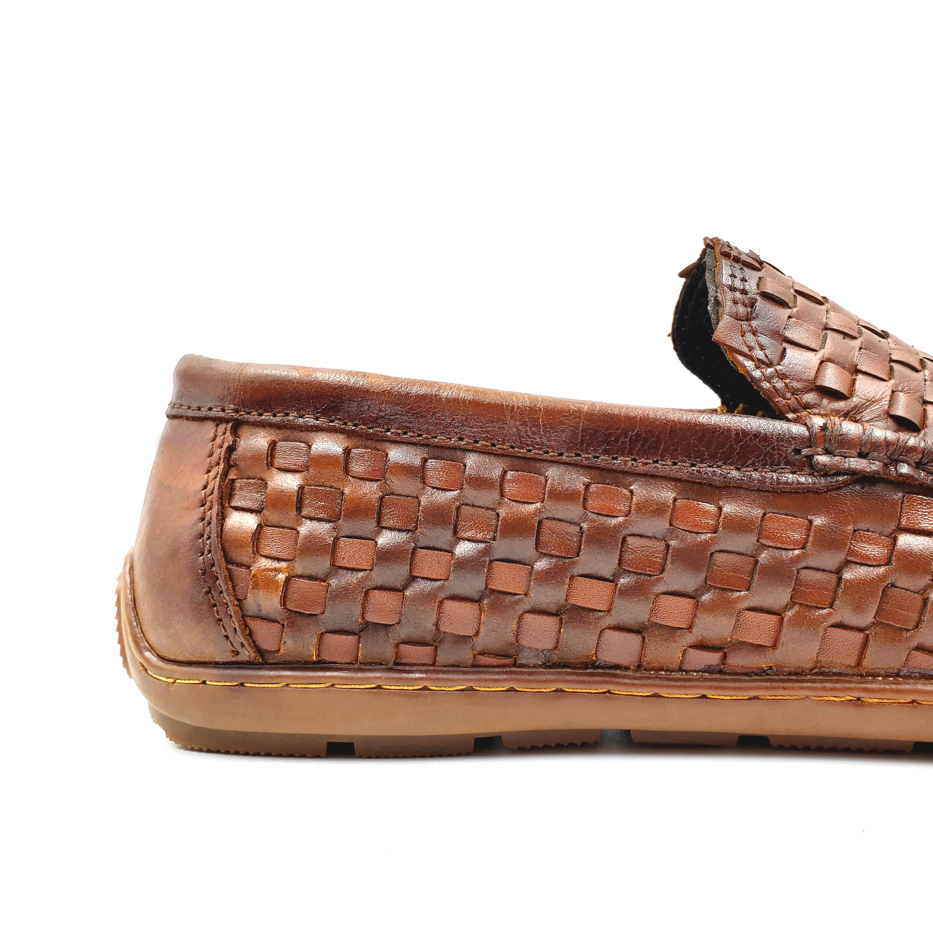 Cross-border plus-size men's shoes, hand-woven casual leather shoes, British durable breathable shoes details Picture