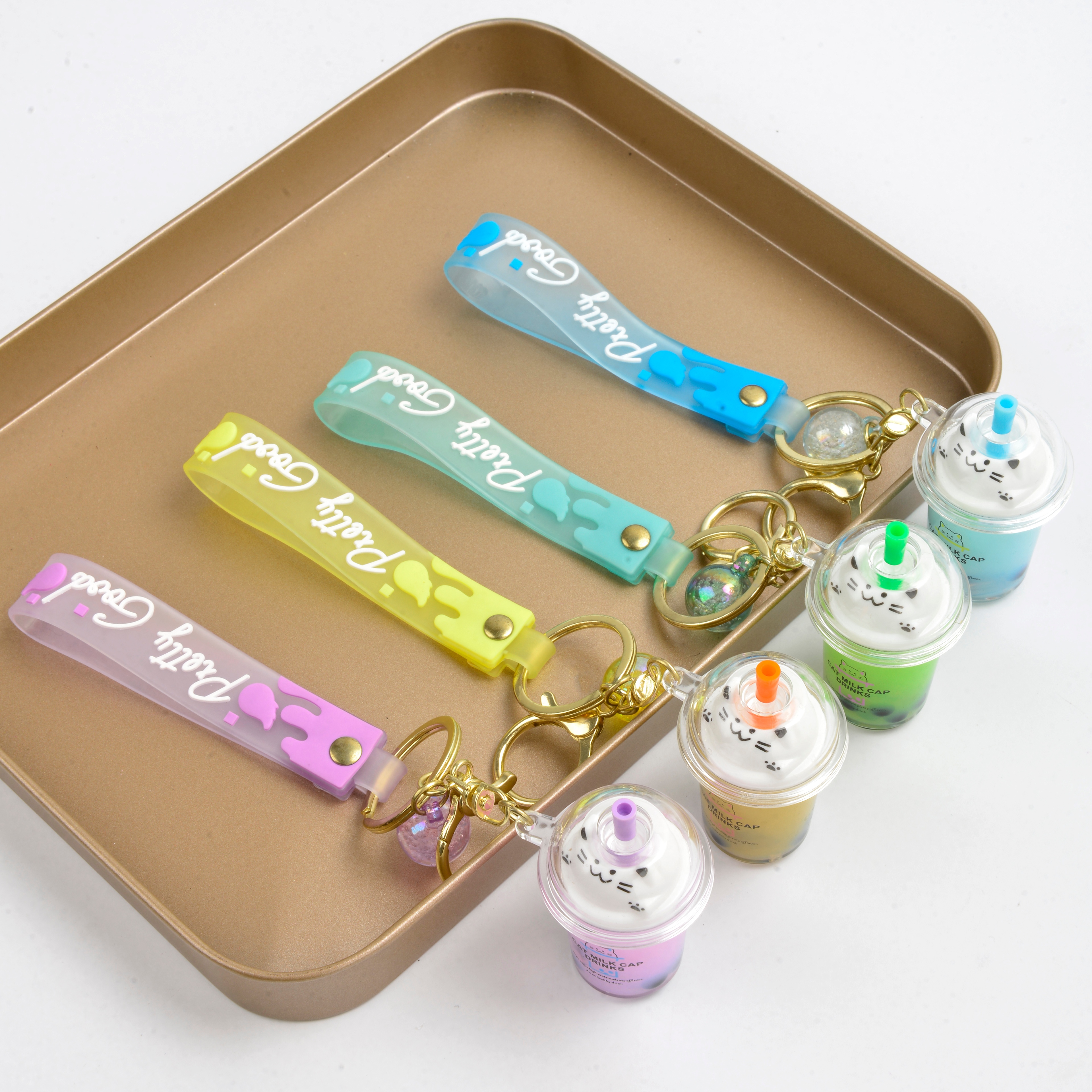 2022冬季新款卡通图案钥匙扣网红爆款奶茶钥匙扣