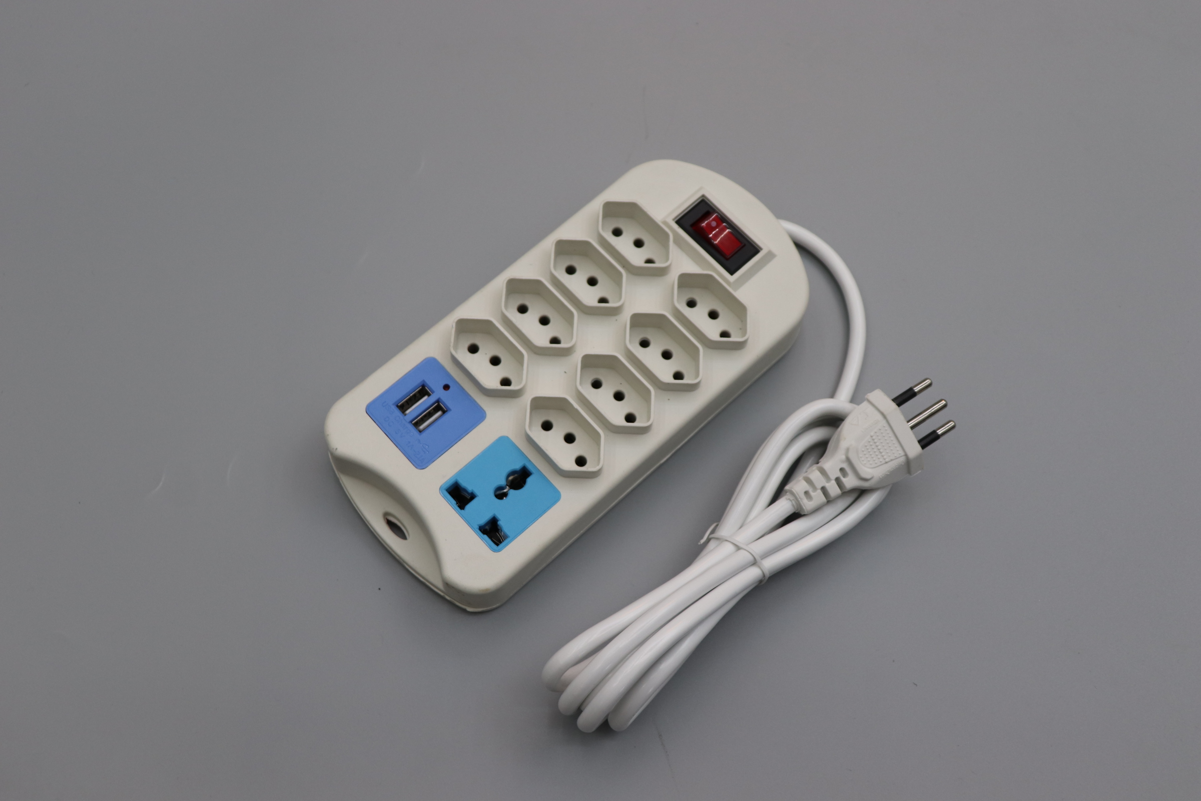 巴西三圆插头 插脚 南美洲 巴西规 巴西插孔 巴西插位 巴西标签 巴西认证 巴西电源插座 巴西证书排插 巴西插线板详情2