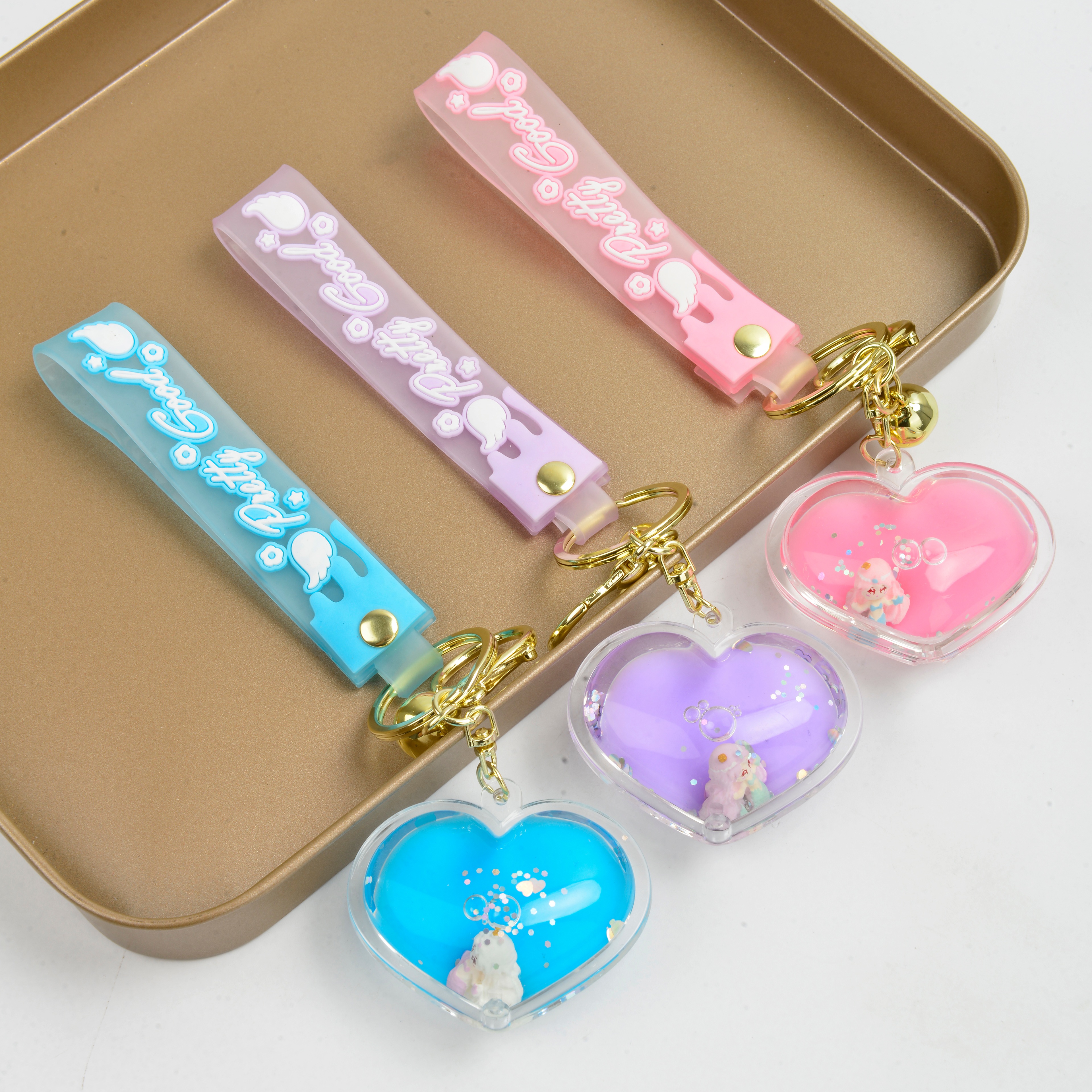 2022冬季新款卡通图案钥匙扣网红爆款桃心入油钥匙扣