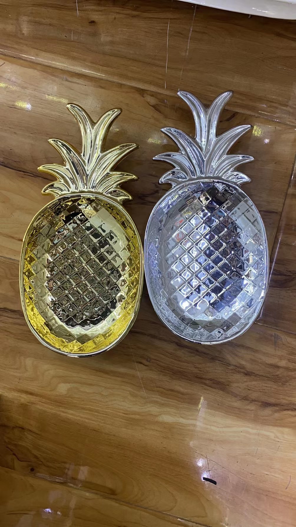 Ceramic electroplated jewelry plate Item Picture