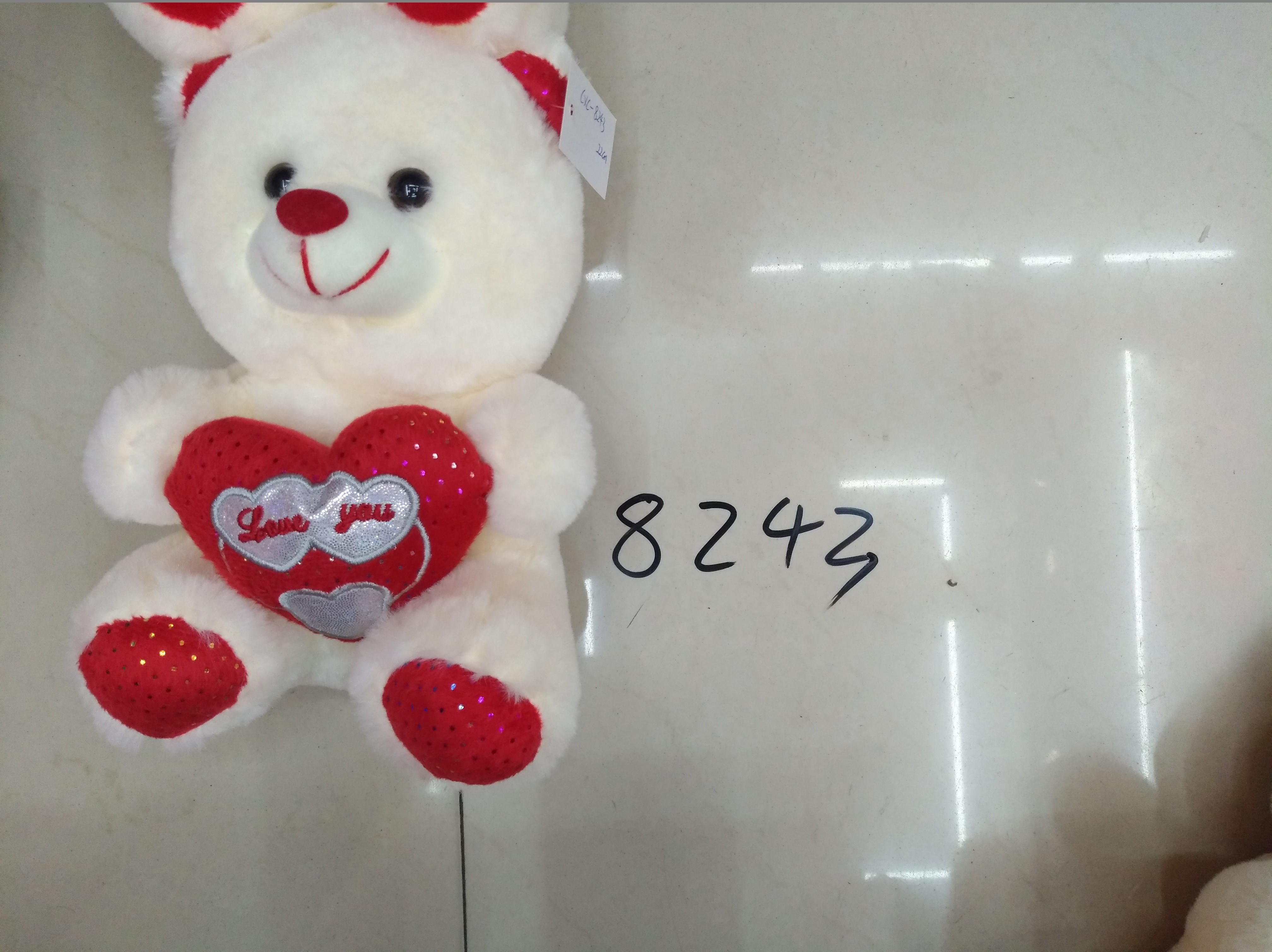 Yiwu Small Commodities City, 21 cm, 8,243 heart-shaped bear, heart-shaped bear, colors can be mixed