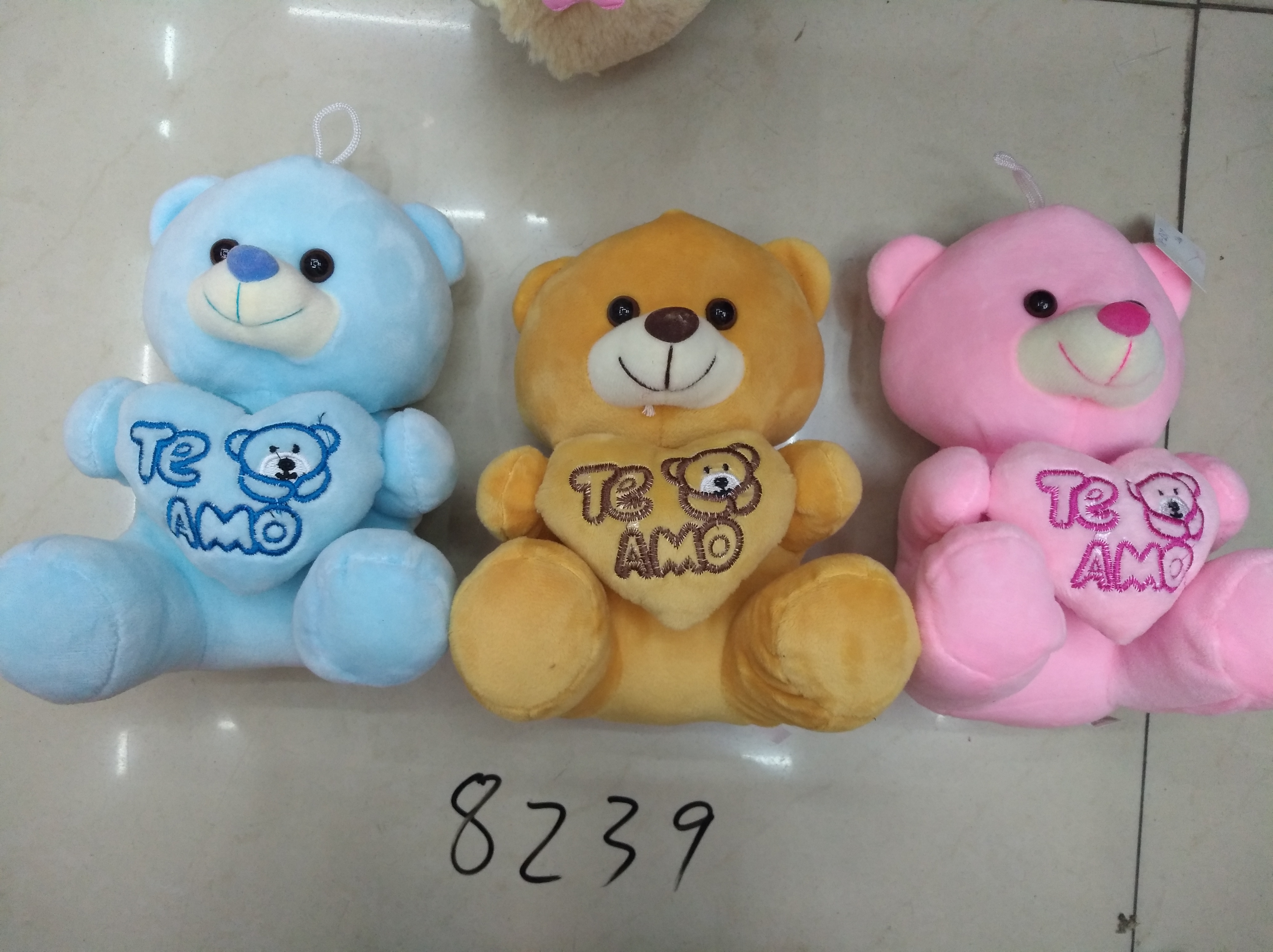 Yiwu Small Commodities City, 21 cm, 8,239 heart-shaped bear, heart-shaped bear, colors can be mixed