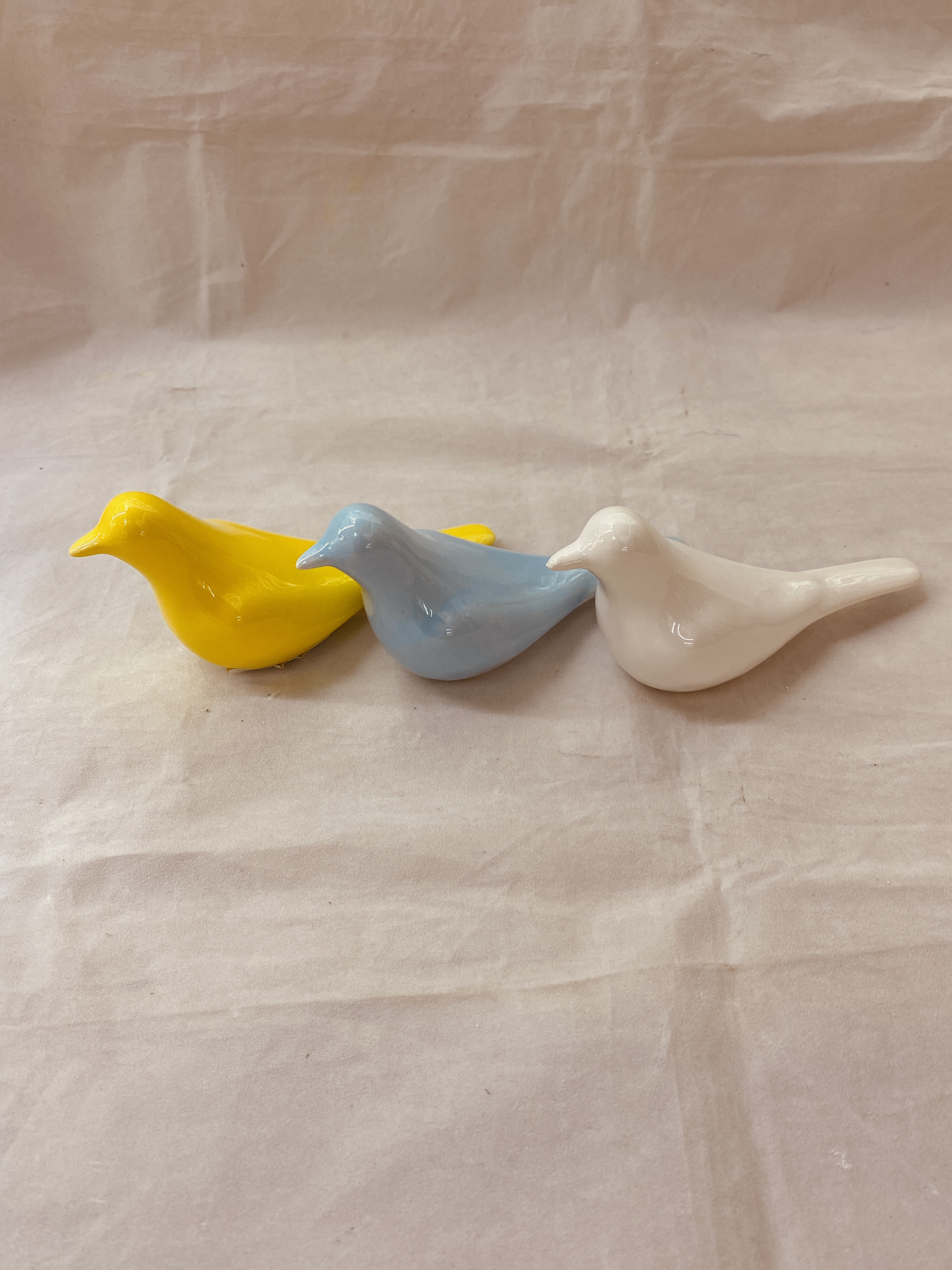 Ceramic bird tabletop decoration, small decorative items for the living room and entrance hall Application Scenario