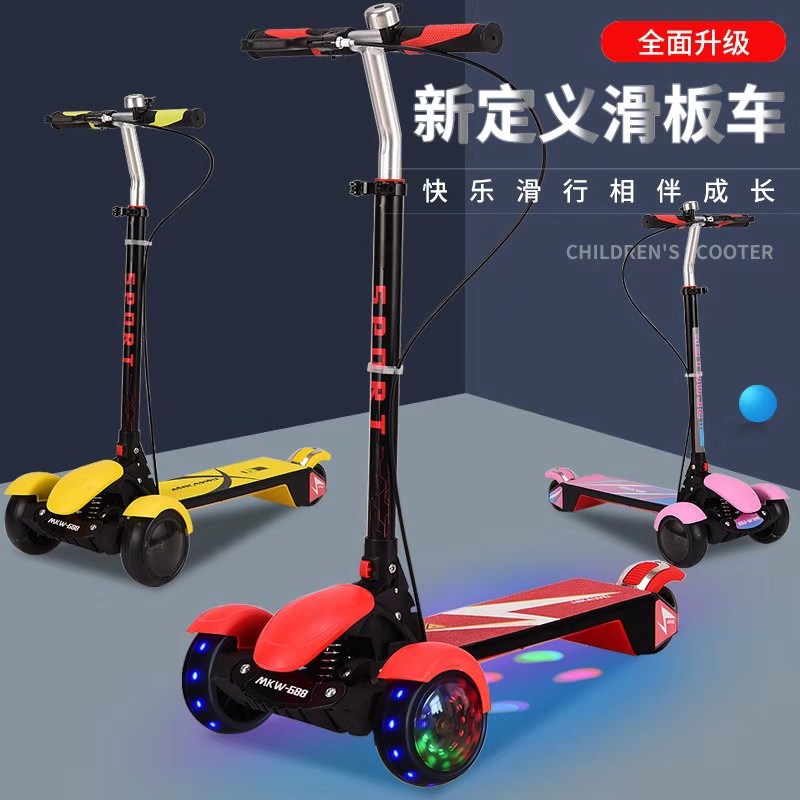 PU ruedas grandes con luces y sonido música freno de mano scooter Application Scenario