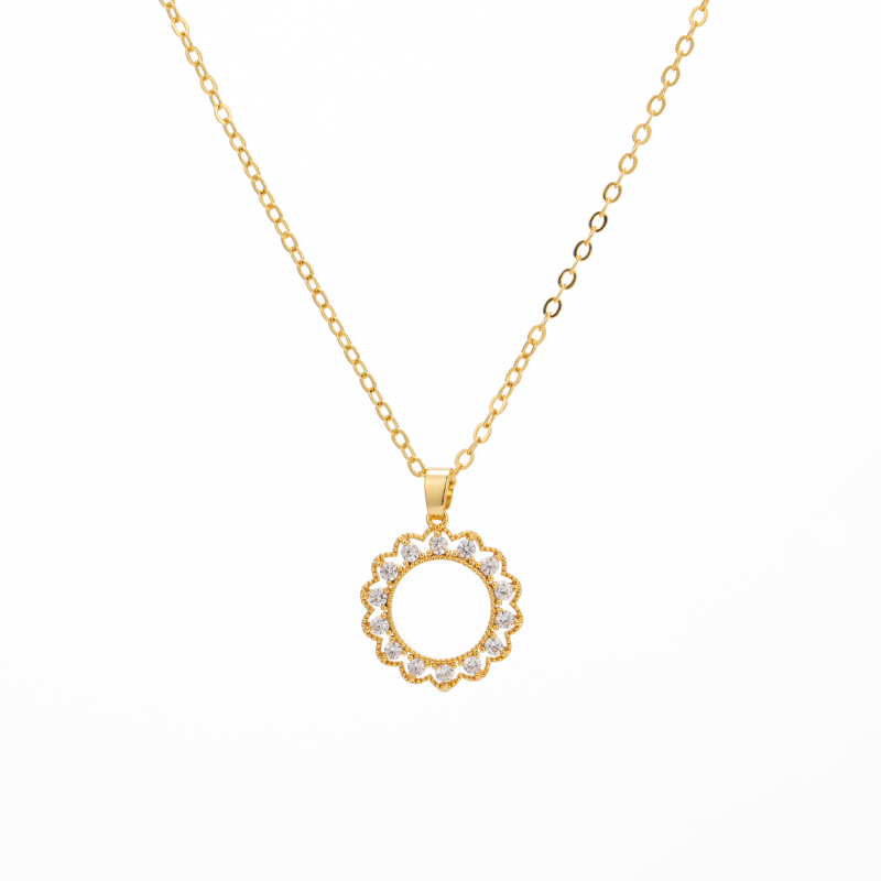 The color-preserving large circle zircon fashion internet-famous design, light luxury and niche women's necklace, simple and elegant, with a sense of high-end collarbone chain, 2022 new style, non-fading pendant, dynamic and trendy Item Picture