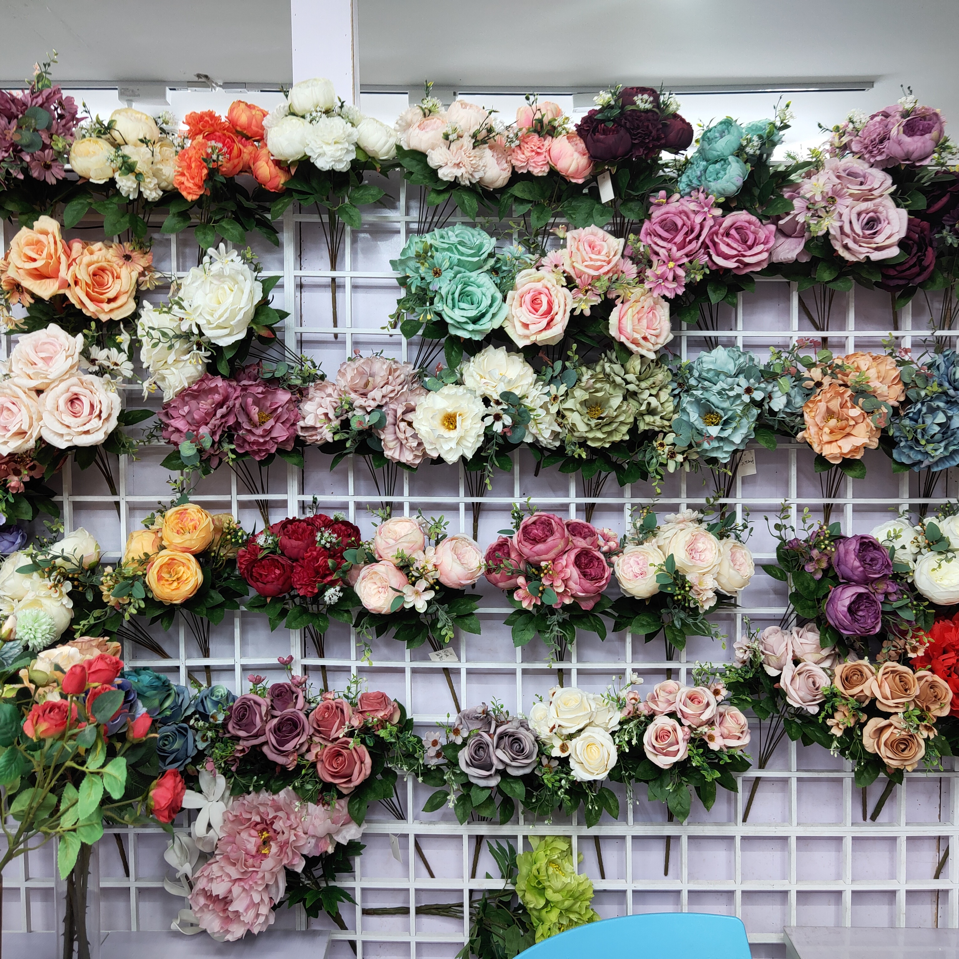 Yiwu Chengyu Artificial Flower Baby's Breath is available in yellow and red Specification image