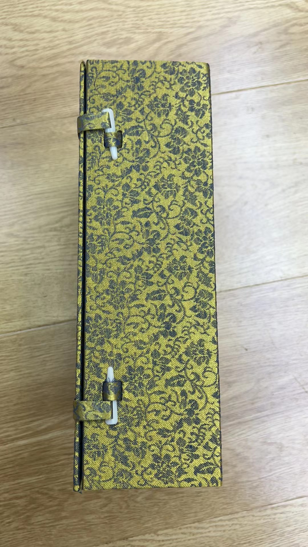 纸质工艺品实物图