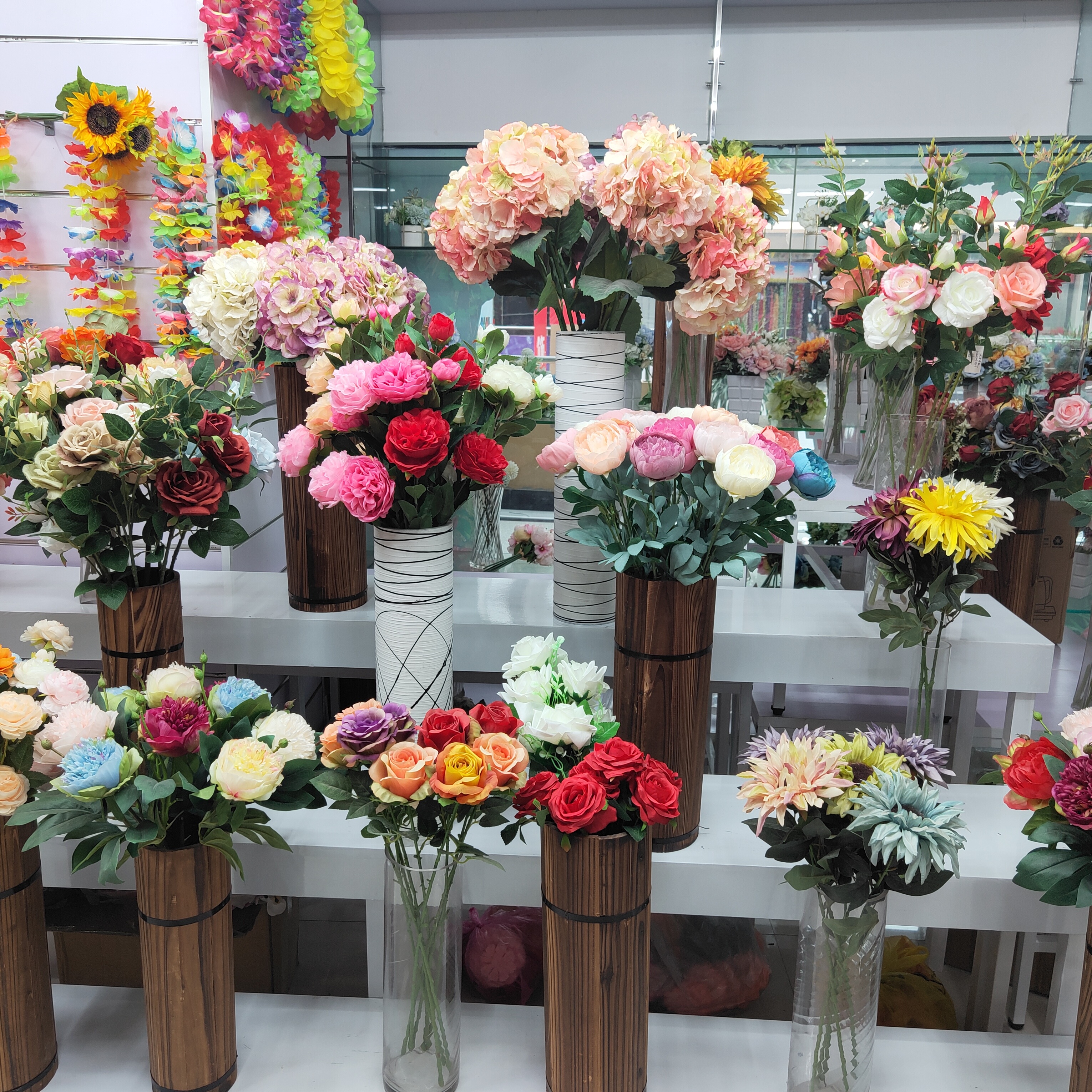 Yiwu Chengyu Artificial Flower Baby's Breath is available in yellow and red Item Picture