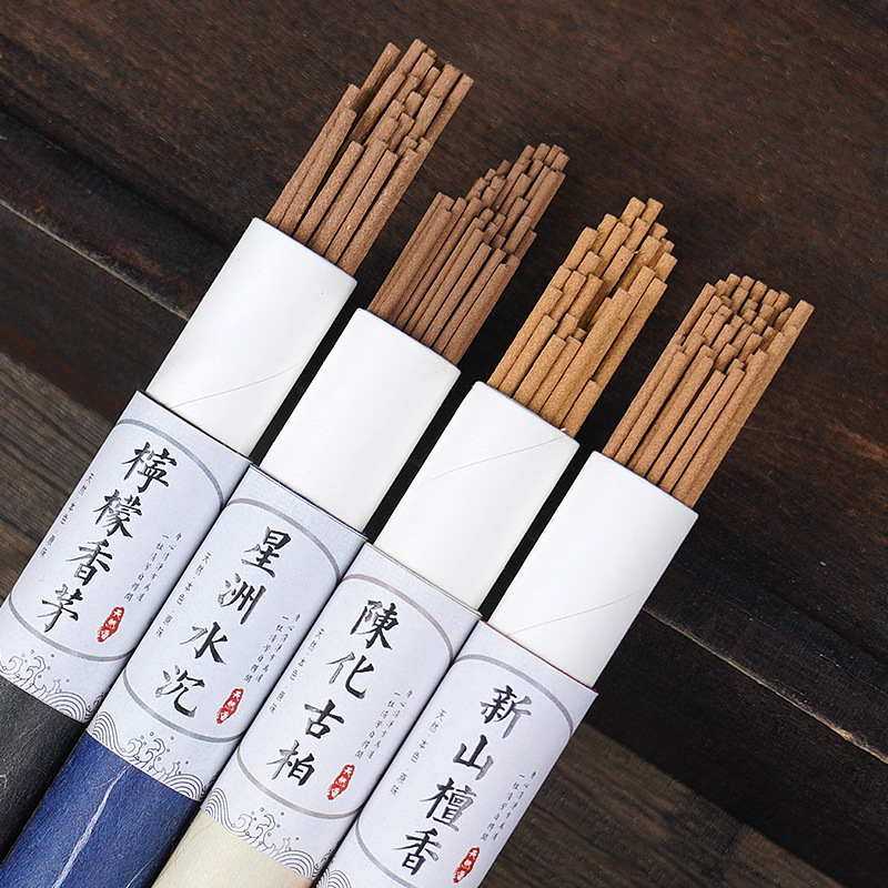 Factory wholesale 10.5 cm natural short incense sticks, various sandalwood and osmanthus incense for Buddha worship, direct sales from the factory, box incense sticks, cloud dragon pattern sandalwood, old sandalwood, mugwort, cliff cypress, tribute incense for Buddha worship and incense details Picture