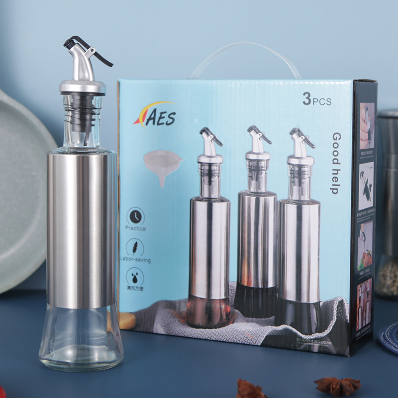 A Japanese-style stainless steel oil bottle for the kitchen, a press-type soy sauce bottle Specification image