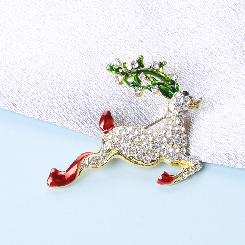 Factory direct sales of creative and light luxury Korean new best-selling oil-dripping Christmas edition. Light luxury creative retro brooches, simple and fashionable accessory pins in stock