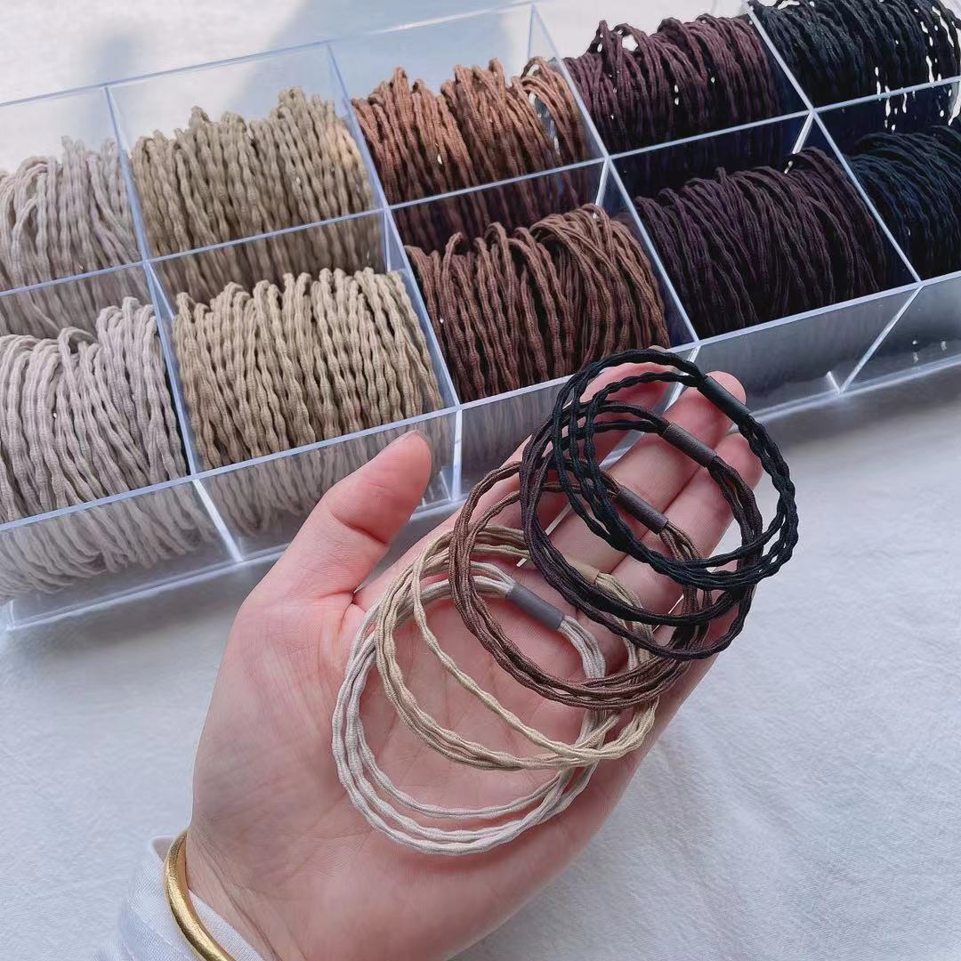 Dingdian No.1 Store's new fashionable, simple and high-quality milk tea color scheme woven basic rubber band A00003 Application Scenario