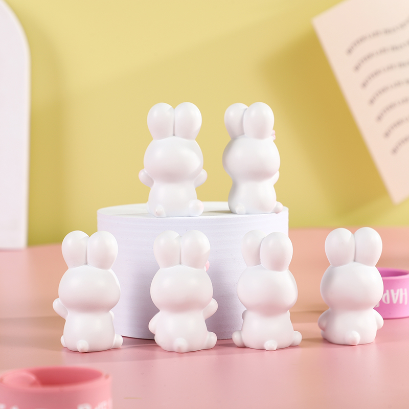 New super cute little white rabbit decorative items for the Year of the Rabbit, resin car, car office, bedroom, coffee table, three-dimensional display decoration Item Picture