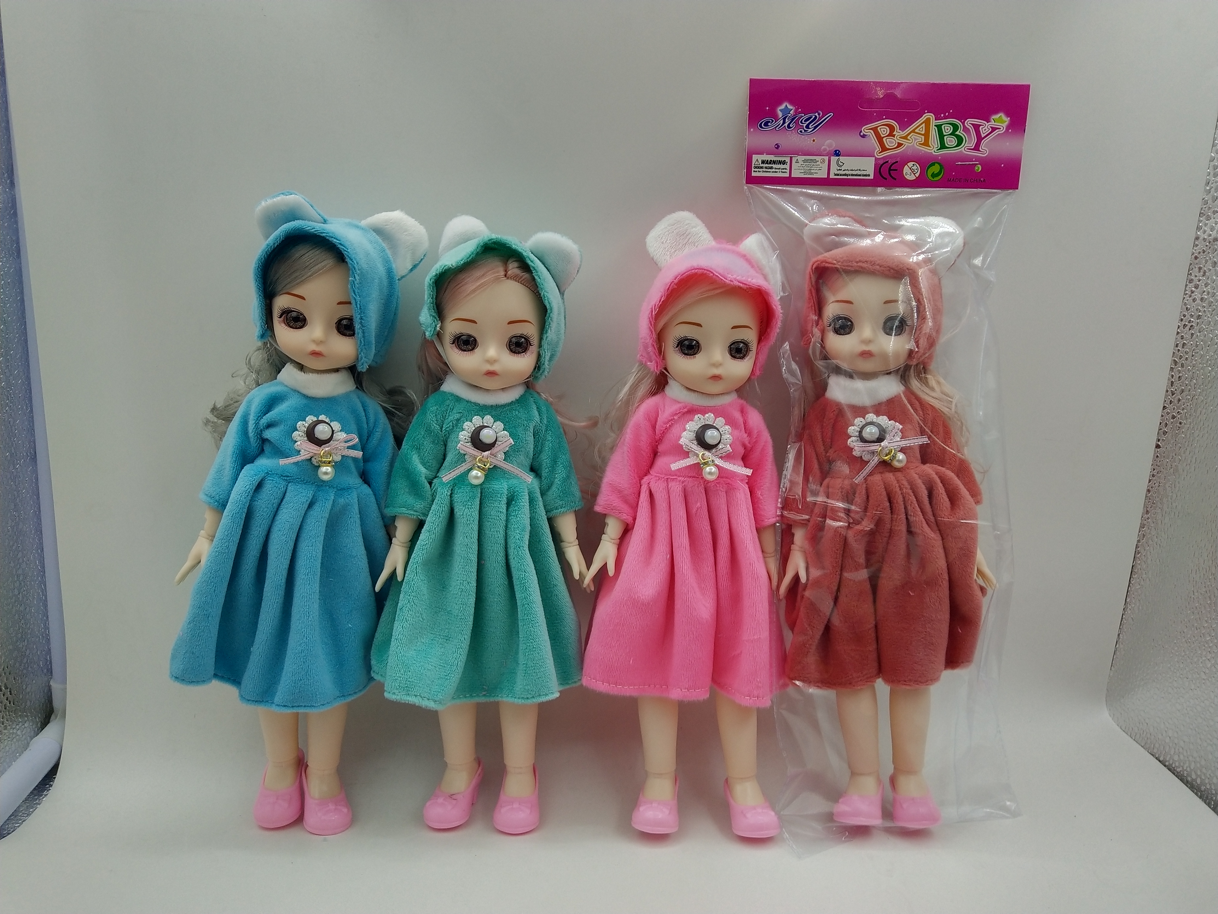 A hat-wearing joint doll