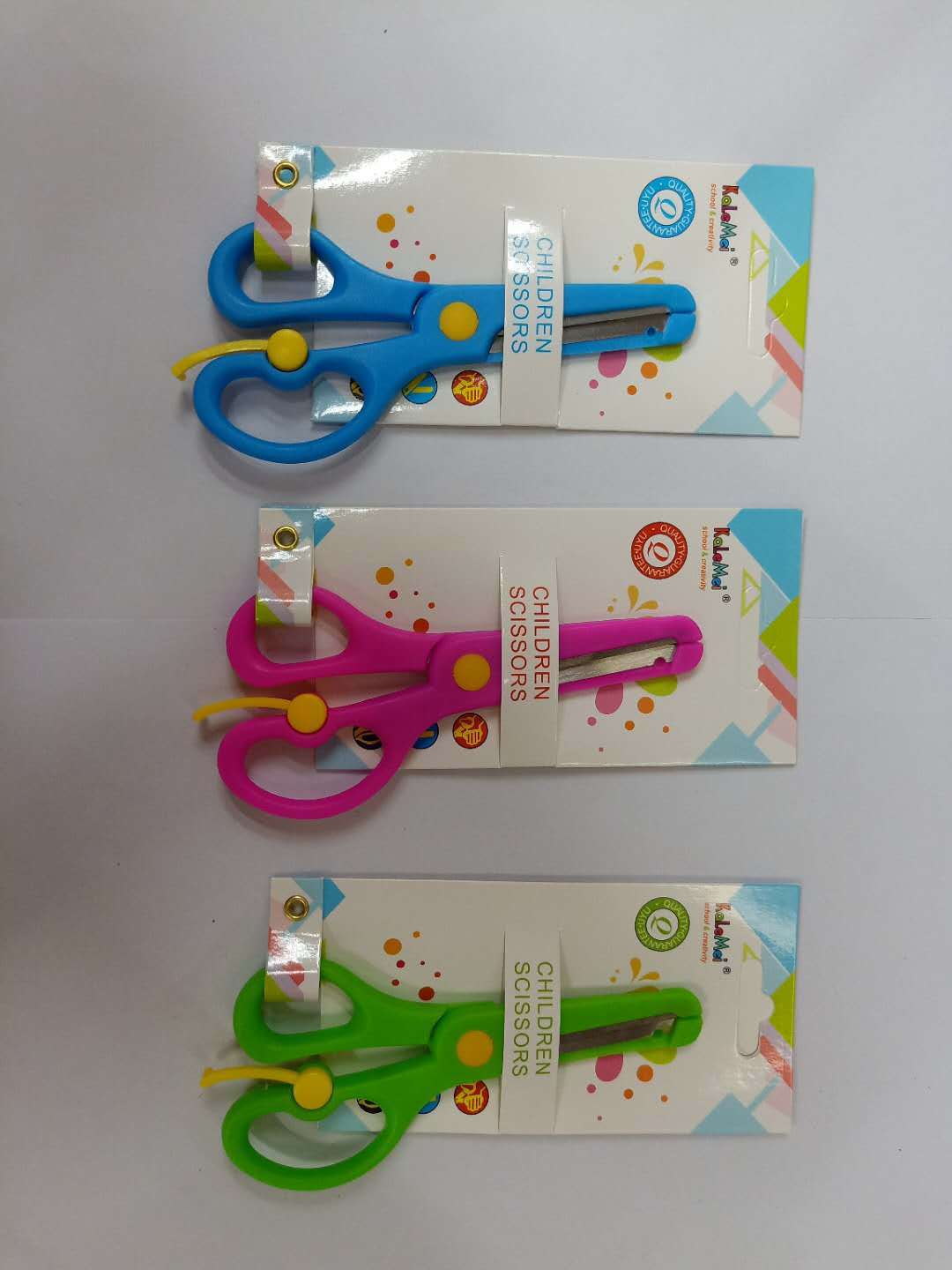 Children's safe handmade plastic scissors details Picture