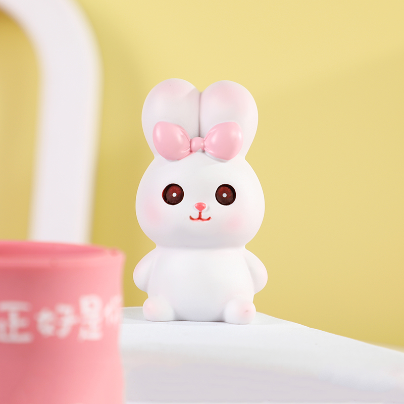 New super cute little white rabbit decorative items for the Year of the Rabbit, resin car, car office, bedroom, coffee table, three-dimensional display decoration details Picture