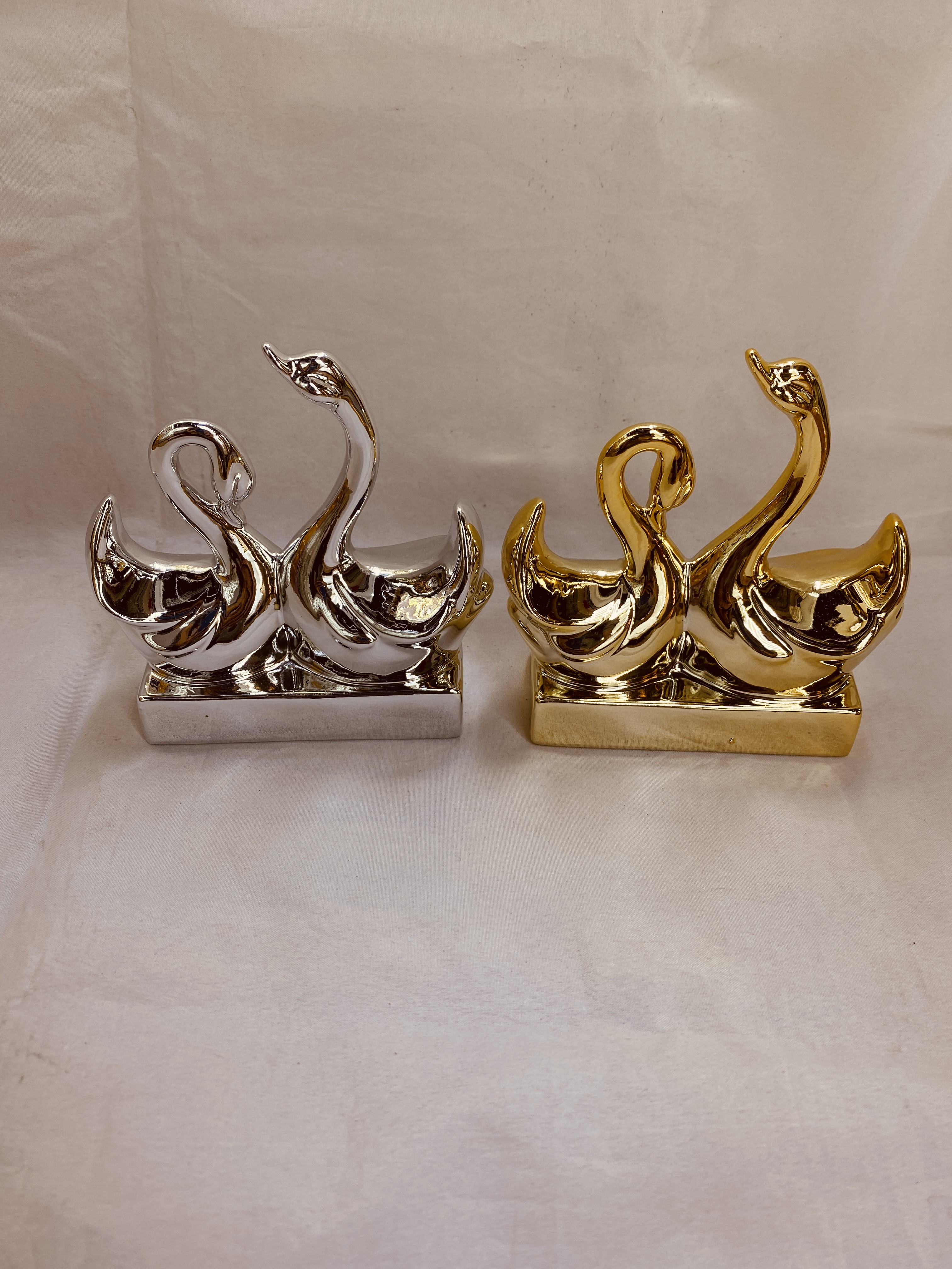 Ceramic ornaments, creative office desktop ornaments, and entrance hall ornaments Specification image