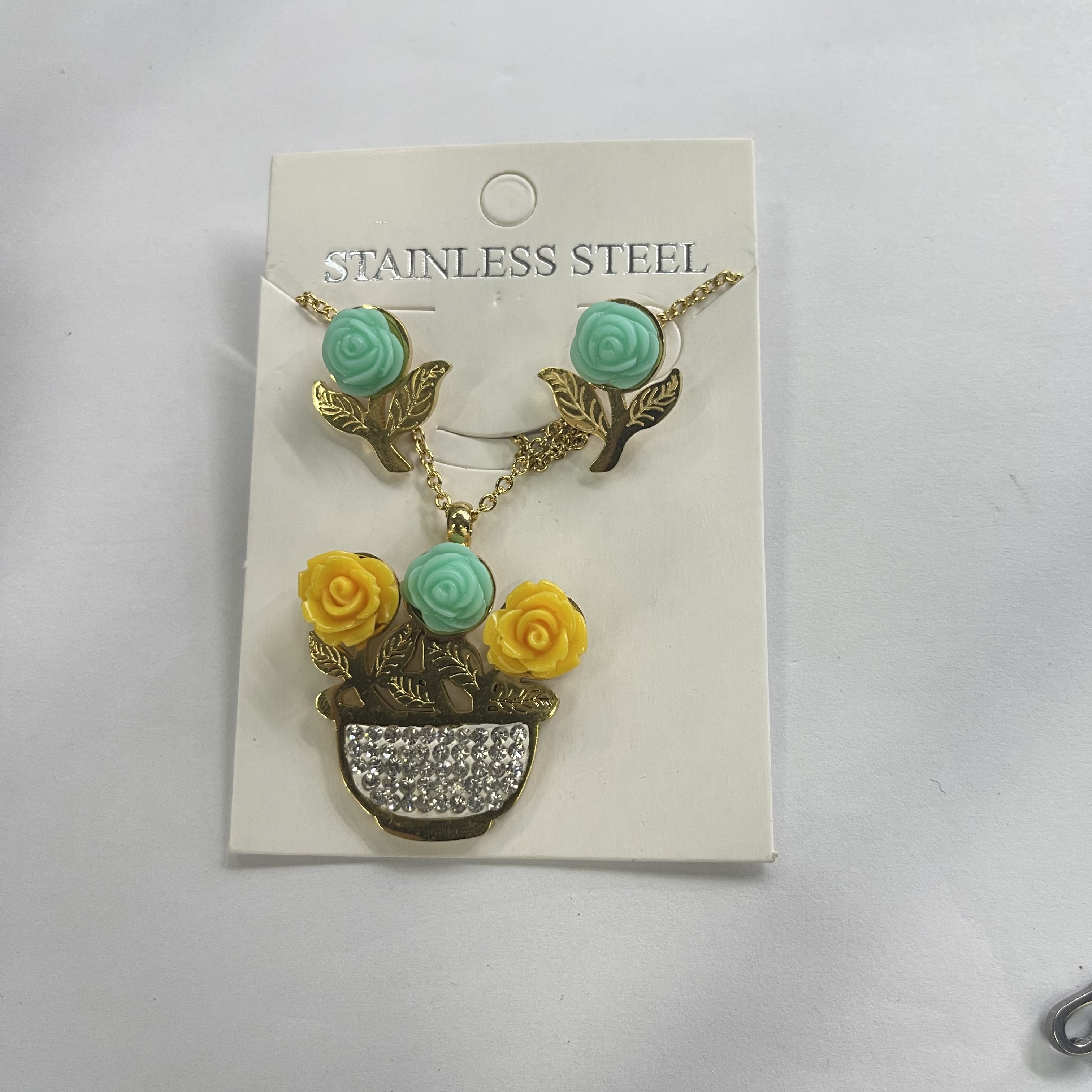 不锈钢饰品流行花篮套装 光泽好品质 靓丽人生 不朽其内 高质量水平不锈钢的领袖 芳泽大地 特钢明星 铮铮的情怀1006