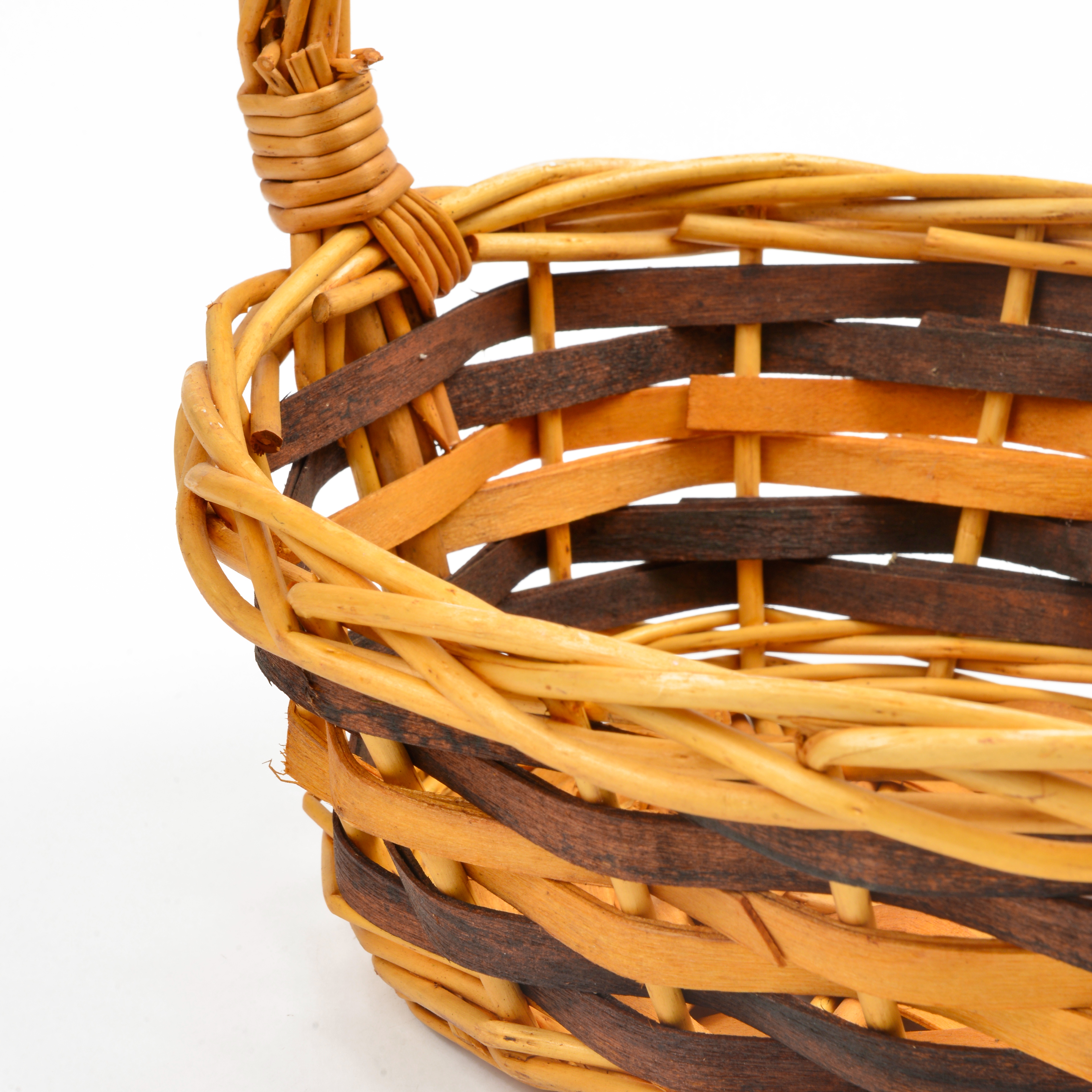 Wholesale wicker gift fruit baskets, supermarket gifts, wicker baskets, gift baskets, three-piece sets, hand-held storage baskets Application Scenario