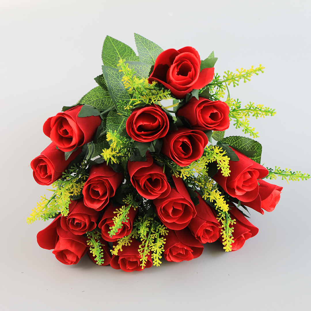 A bouquet of 18 velvet roses Item Picture