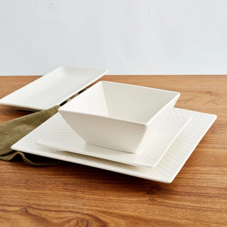 Square Chessboard Plate and Bowl Series Western Cuisine set: Steak plate, 6-inch ceramic salad bowl, rectangular pastry plate and tableware Square Chessboard Plate and Bowl Series Western Cuisine set: Steak plate, 6-inch ceramic salad bowl, rectangular pastry plate and tableware