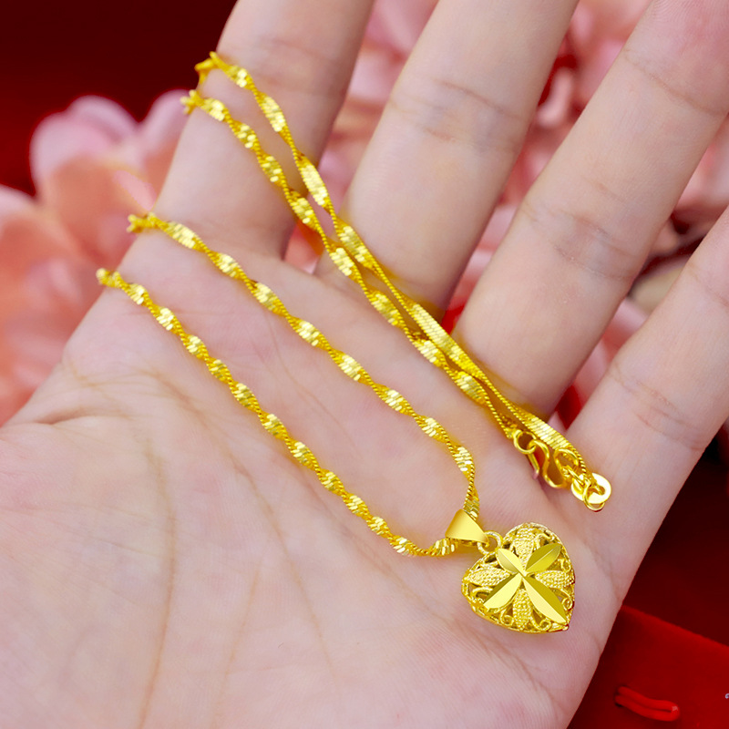 Brass gold-plated heart-shaped gold necklace, imitation gold necklace, cross-border wedding jewelry with pendant and chain, novel Yunnan ethnic style jewelry Specification image