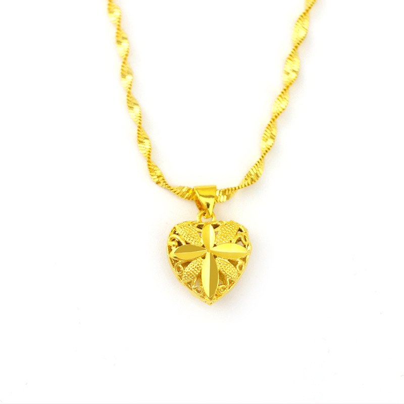 Brass gold-plated heart-shaped gold necklace, imitation gold necklace, cross-border wedding jewelry with pendant and chain, novel Yunnan ethnic style jewelry Item Picture