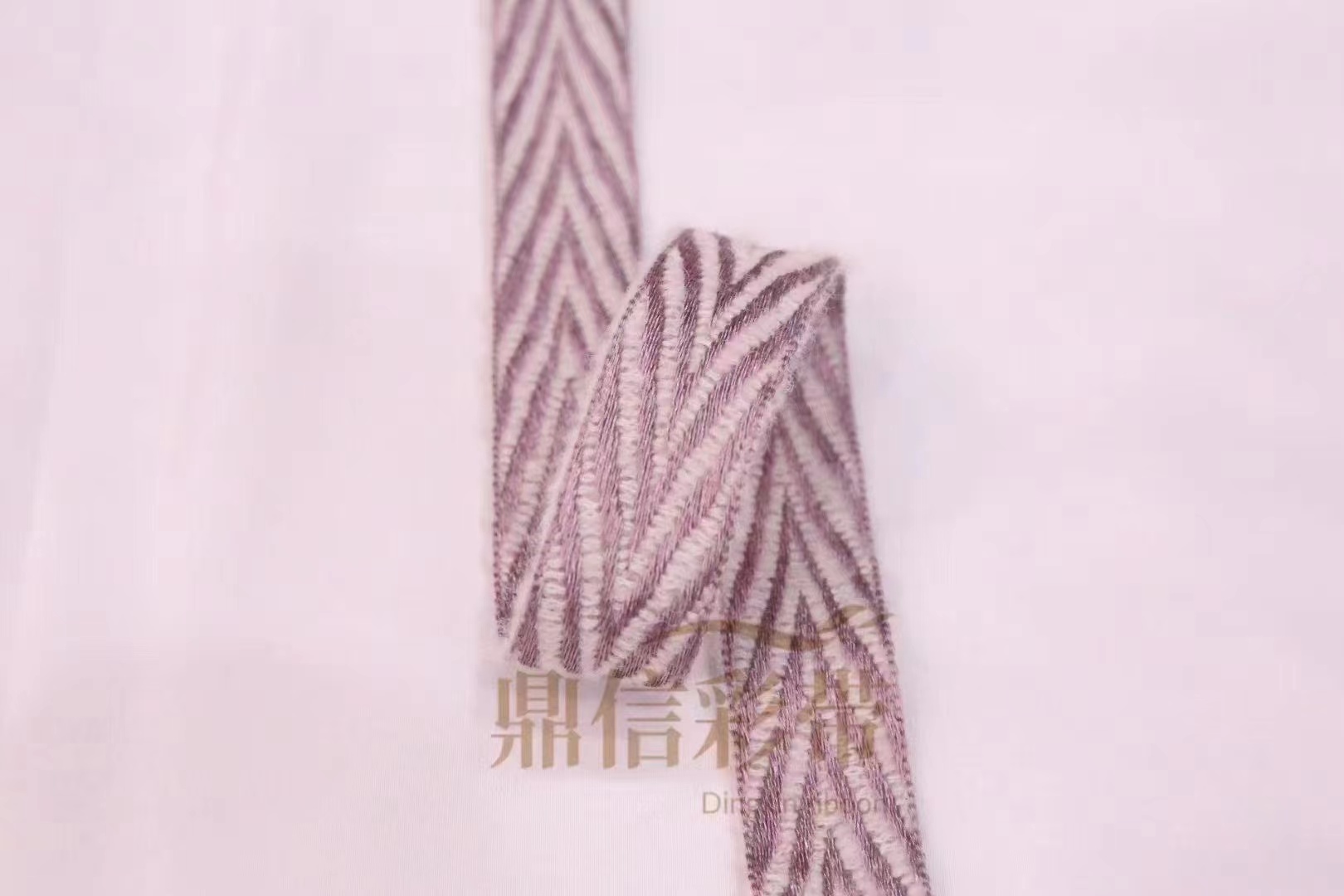 Korean woven tape, long-haired human pattern tape, fabric lace tape factory direct sales, export 50Y Specification image