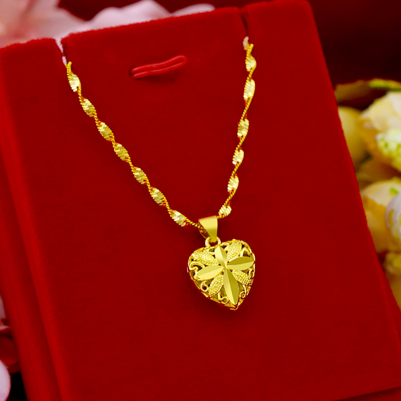 Brass gold-plated heart-shaped gold necklace, imitation gold necklace, cross-border wedding jewelry with pendant and chain, novel Yunnan ethnic style jewelry details Picture