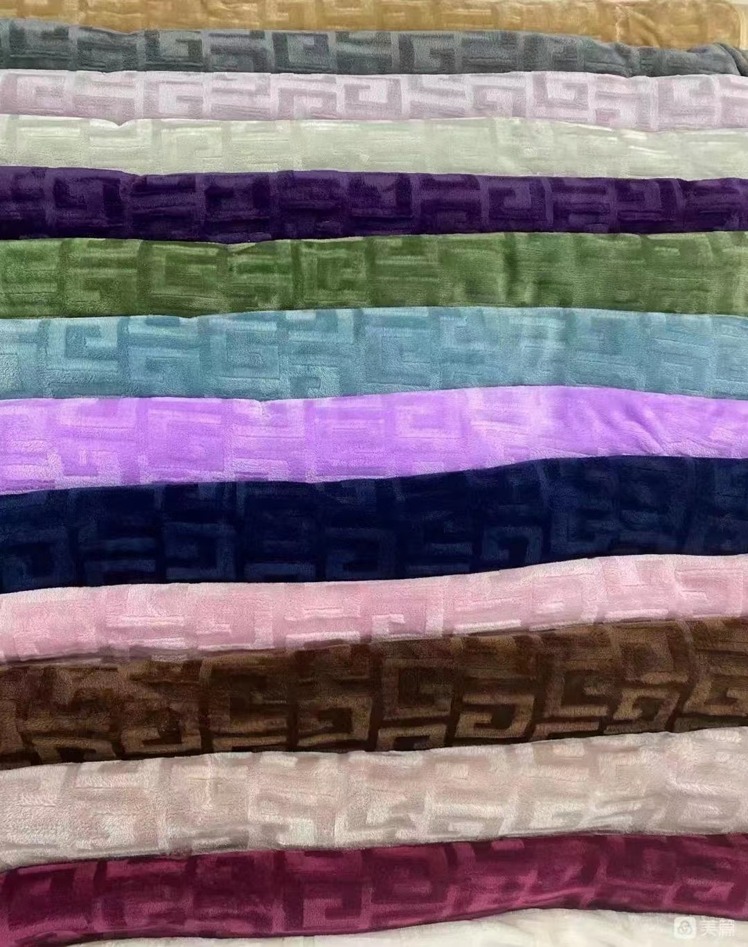 单层裸毯 毛毯 毯子 手感舒适 颜色多样可选3