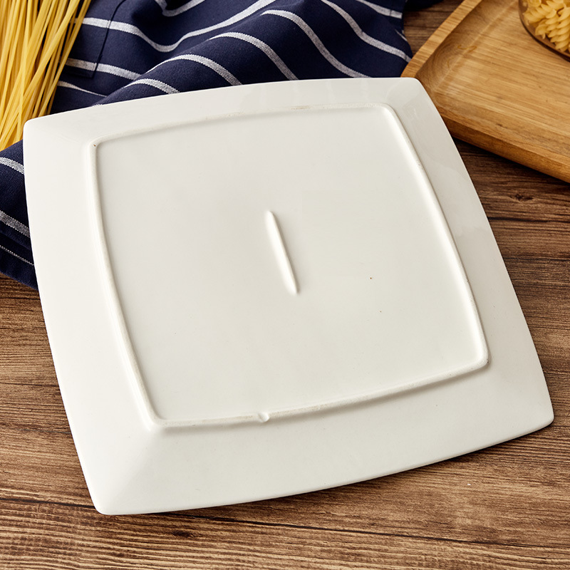 Ceramic tableware: Western main course plates, cold dish plates, creative light dessert plates, magnesium-reinforced porcelain square plates Application Scenario