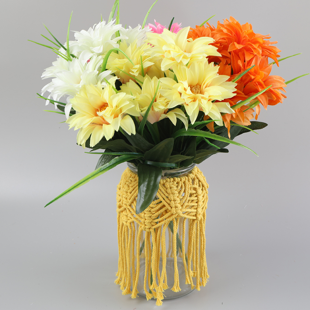 Artificial bouquets of chrysanthemums and artificial flowers for 6-fork decorative walls Item Picture