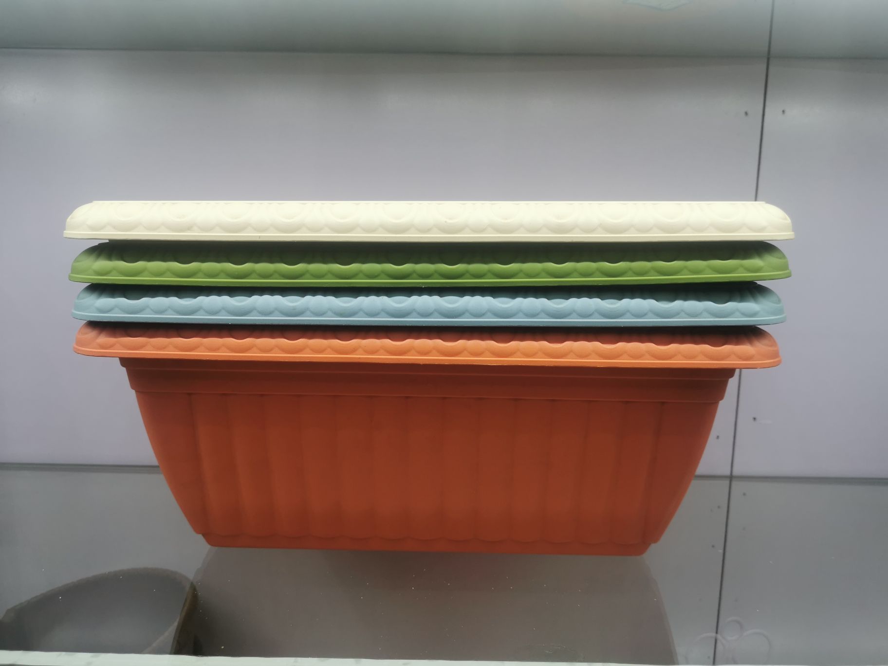 Rectangular POTS for growing vegetables and flowers Application Scenario