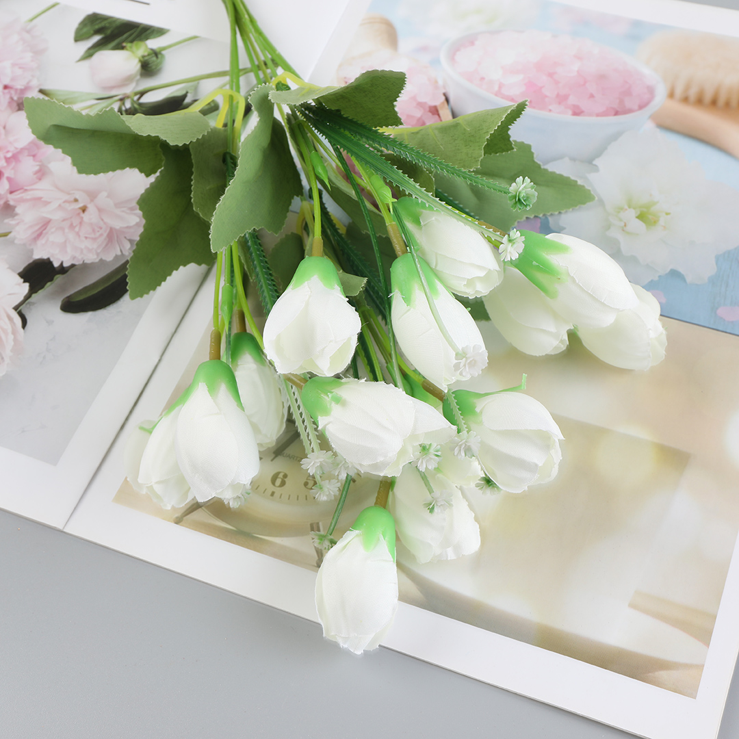 The artificial flower tulip for Christmas decoration Specification image