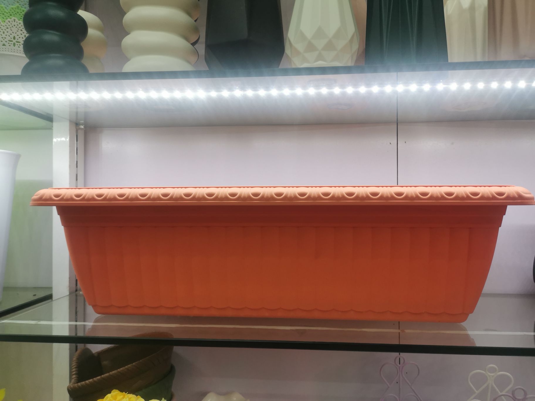 Rectangular POTS for growing vegetables and flowers