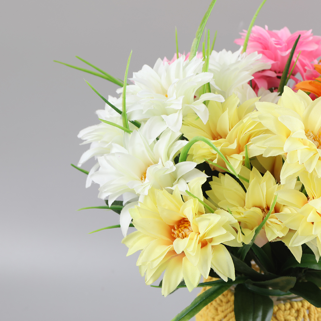Artificial bouquets of chrysanthemums and artificial flowers for 6-fork decorative walls details Picture