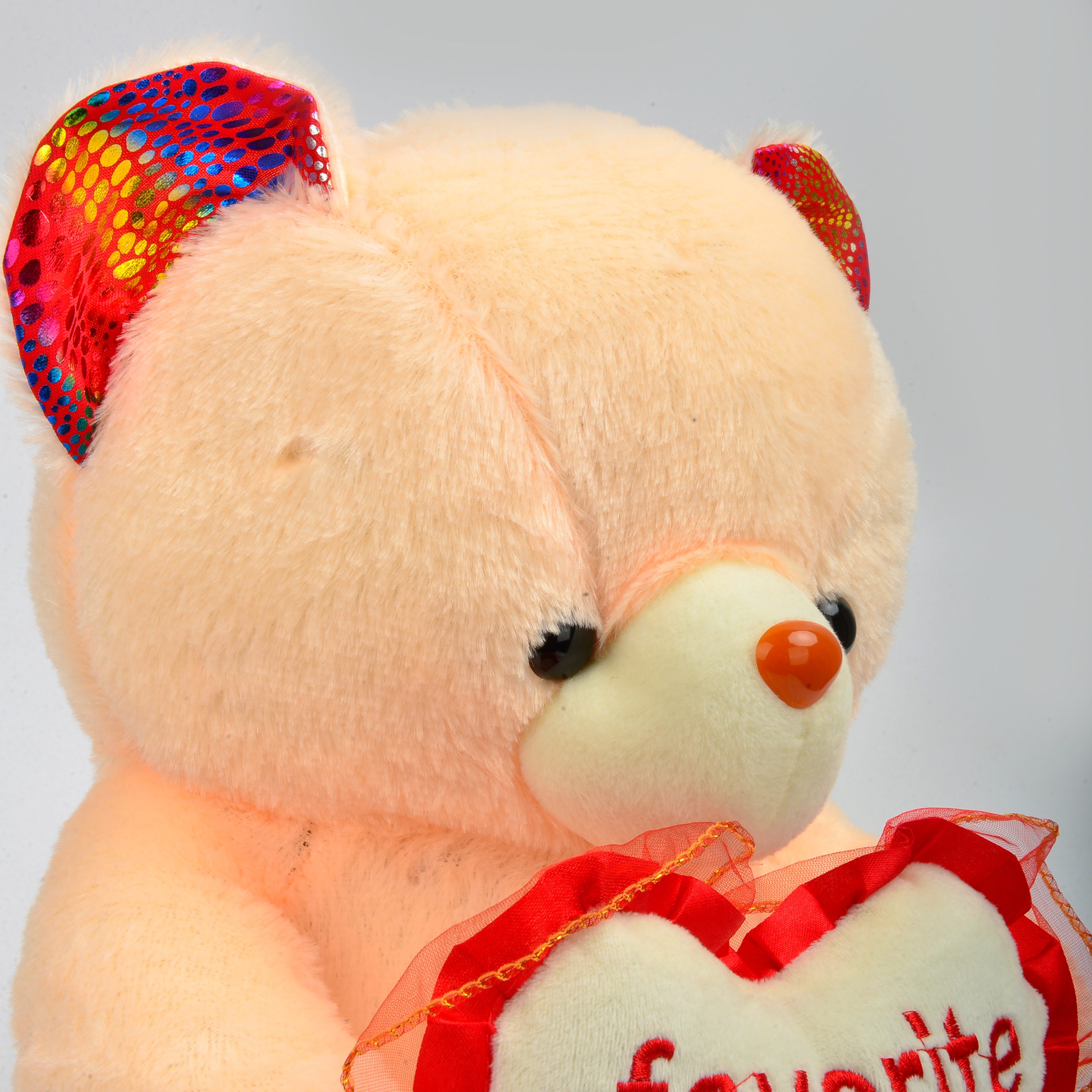 Creative luminous plush toy bear, seven-color luminous bear, cute heart-shaped teddy bear doll manufacturer wholesale festival gifts Application Scenario