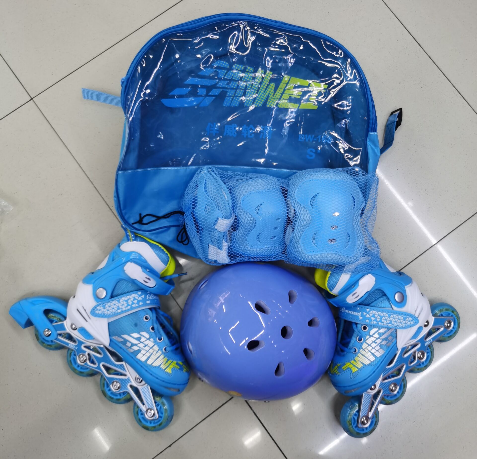 套装冰鞋/闪光轮子溜冰/可调冰鞋白底实物图