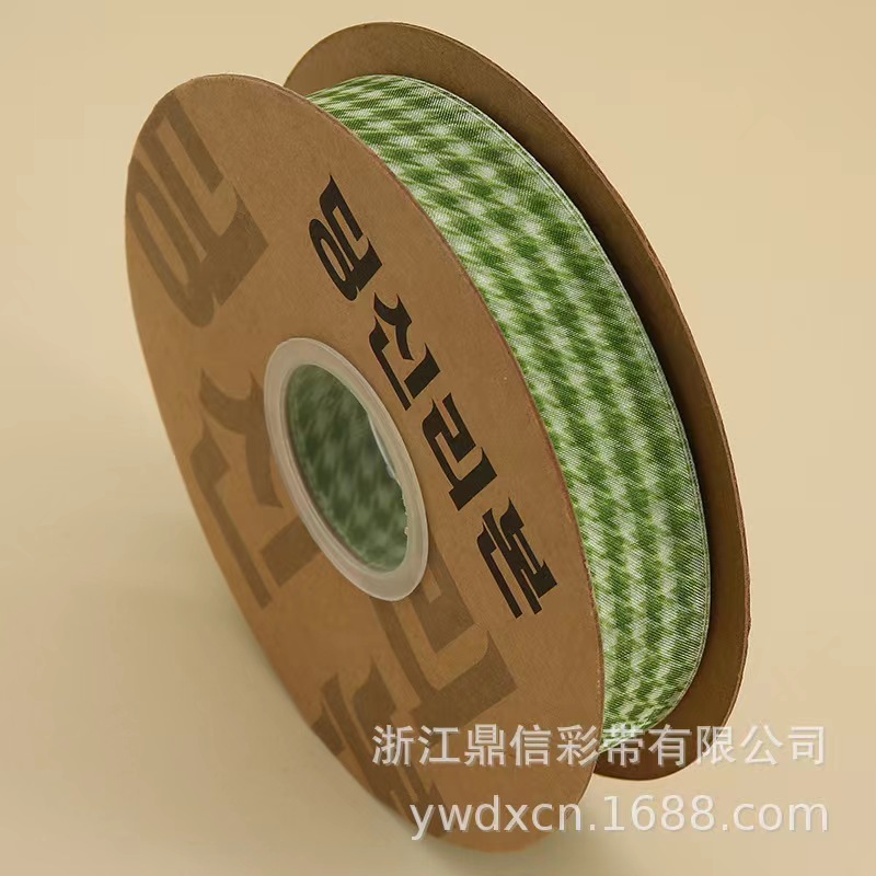 Dingxin, a manufacturer of high-quality Korean woven ribbons with a thousand bird pattern and gauze art lace ribbons, offers direct sales and export for 100Y Application Scenario