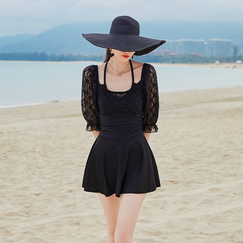 A conservative and sexy summer swimsuit with lace sleeves, a one-piece large size that hides the belly and makes one look slimmer. 2022 new hot spring swimsuit Application Scenario