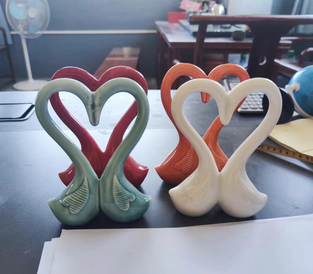 Ceramic electroplated flamingo figurines, glazed flamingo small figurines details Picture