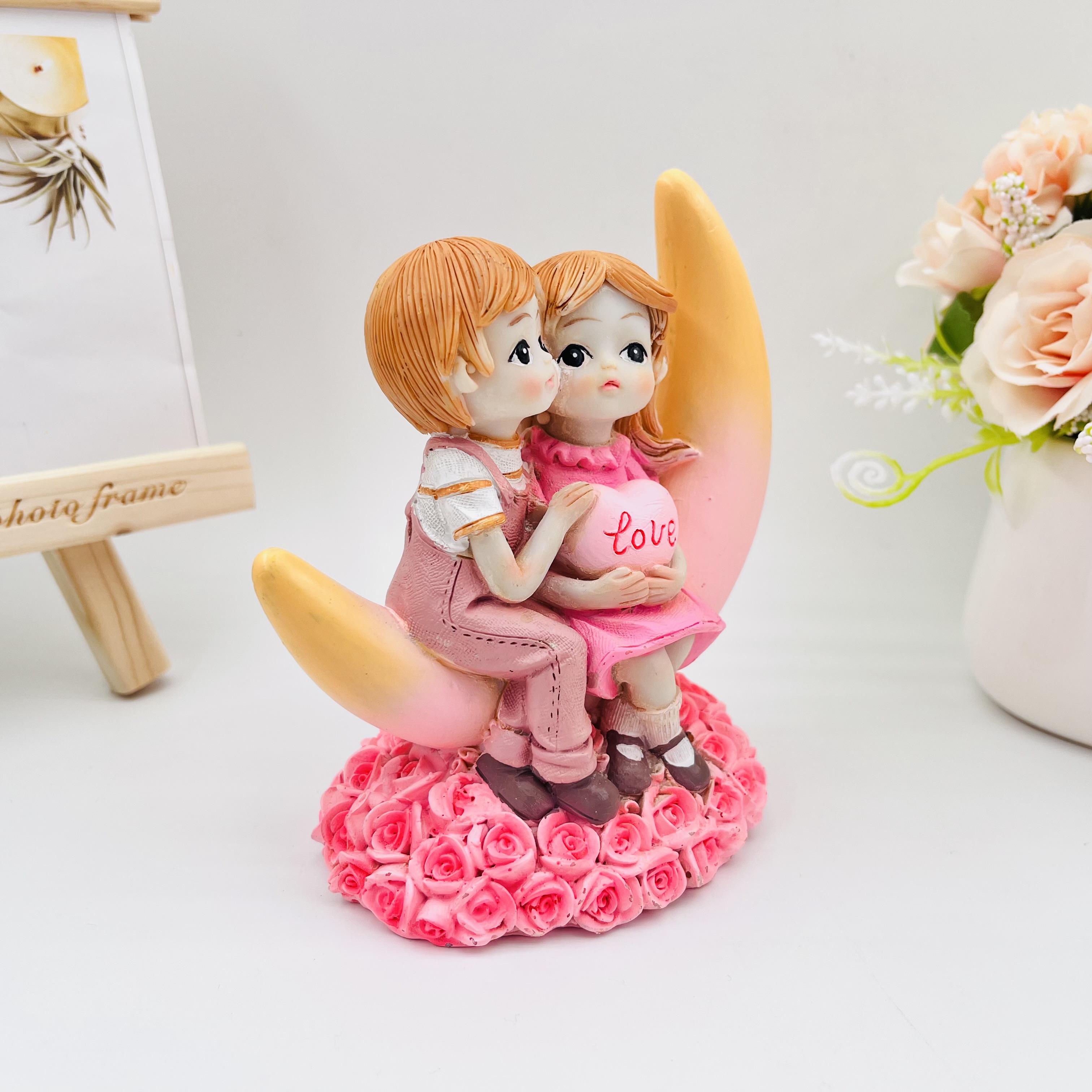 树脂情侣/婚庆礼品/情人节礼品白底实物图