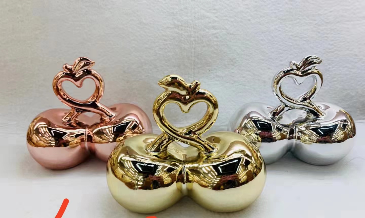 Ceramic electroplated fruit ornaments, pomegranate ornaments, pear ornaments, apple ornaments Specification image